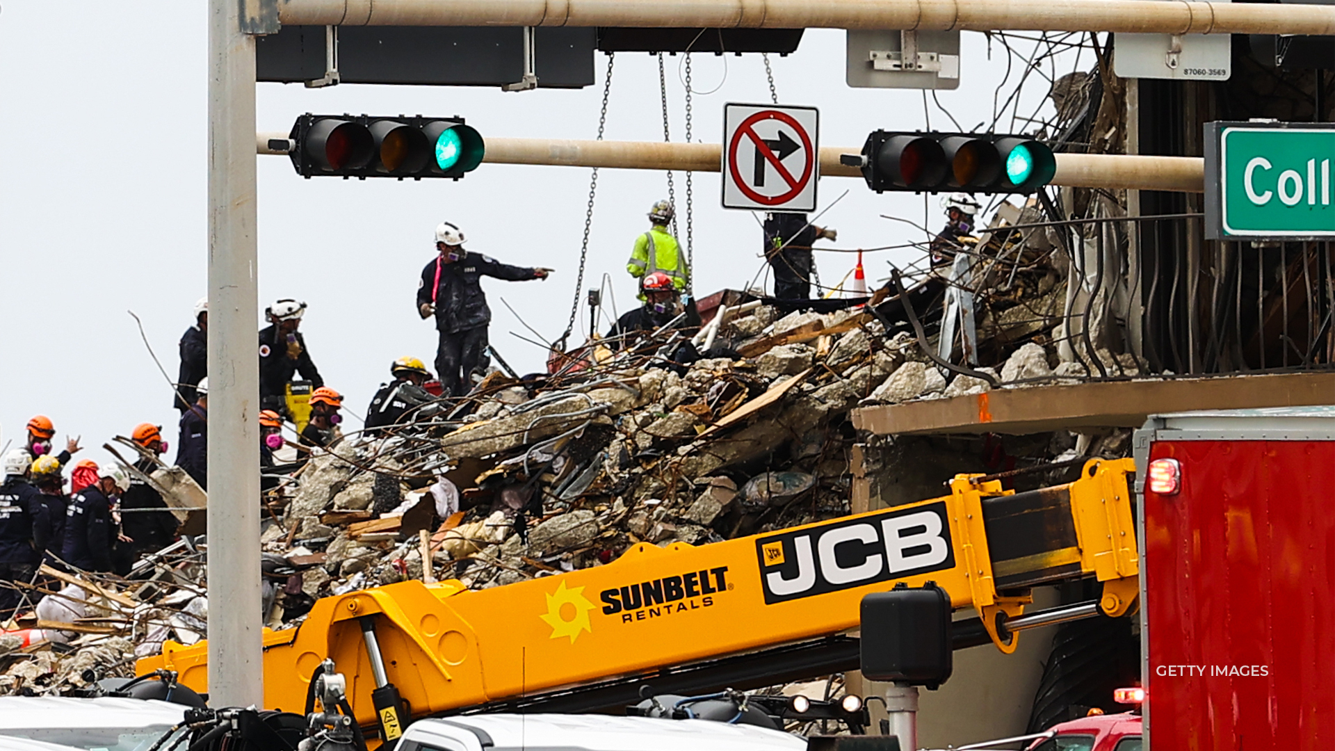 death toll surfside rubble