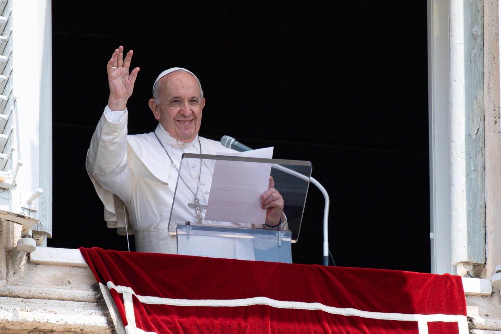 Pope Francis praised Indonesia for its large families during a visit to Jakarta, contrasting it with countries where people opt for pets over children.