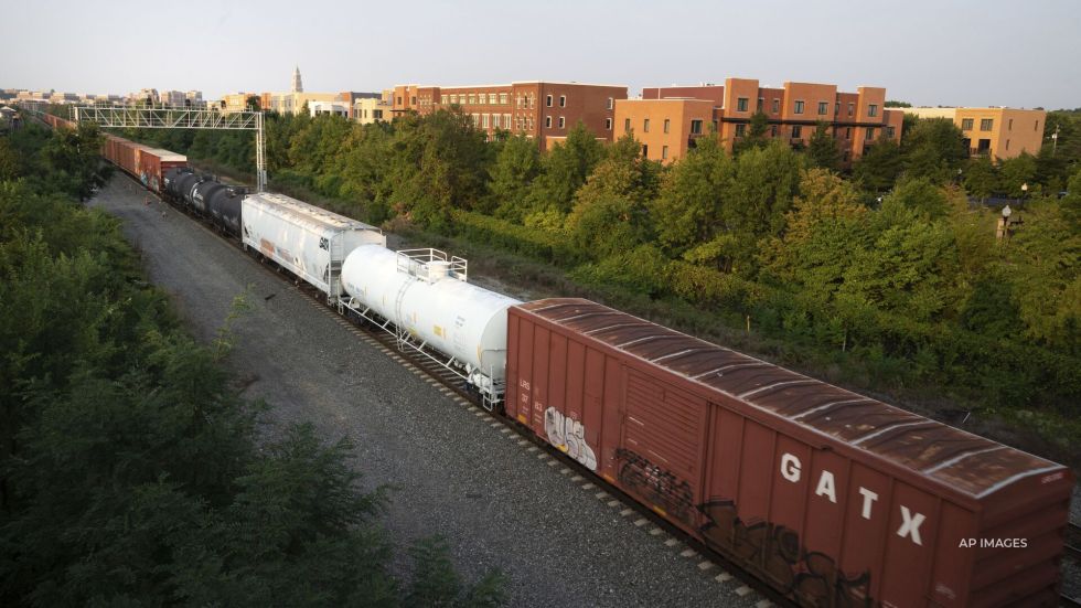 A second railroad union, the Brotherhood of Railroad Signalmen (BRS), rejected its deal with the major U.S. freight railroads.