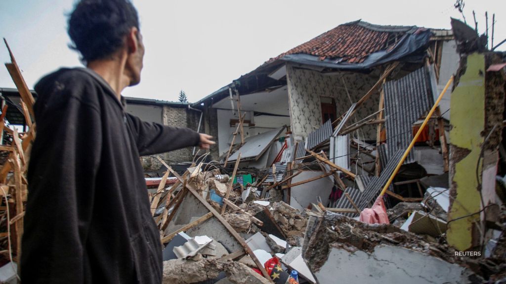 Indonesian earthquake kills 162, UN called to address North Korea