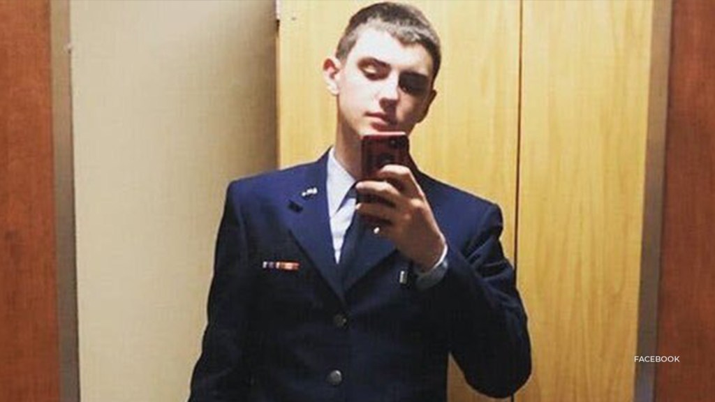 FBI arrests Pentagon leak suspect