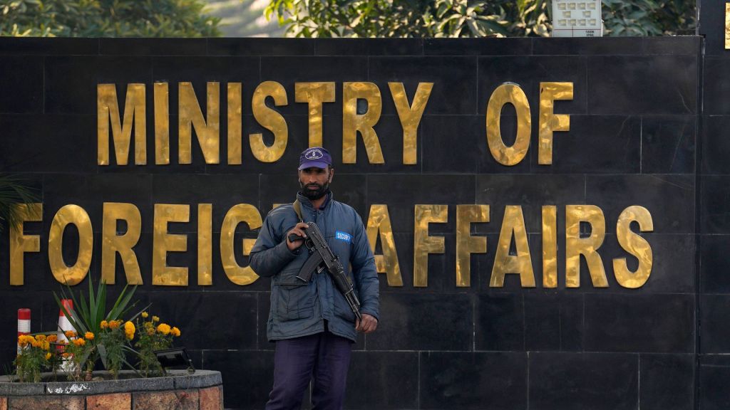 Pakistan strikes back at Iran; US targets Houthi missiles: The Morning Rundown, Jan. 18, 2024