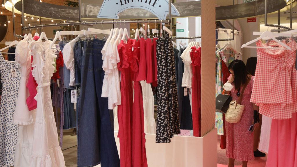 Members of Congress want people to stop buying ‘fast fashion’