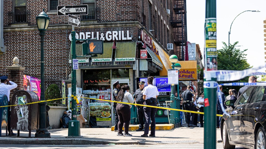 NYC bodegas get federal funding for security enhancements