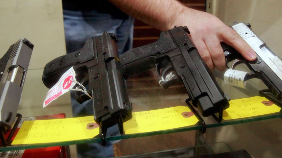 A federal judge ruled on Thursday, August 22, that the state of California must start issuing concealed carry permit applications to non-residents, a ruling which strikes down part of a state gun control law.