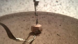 Data from NASA's InSight lander shows there's a reservoir of water deep below Mars' surface.