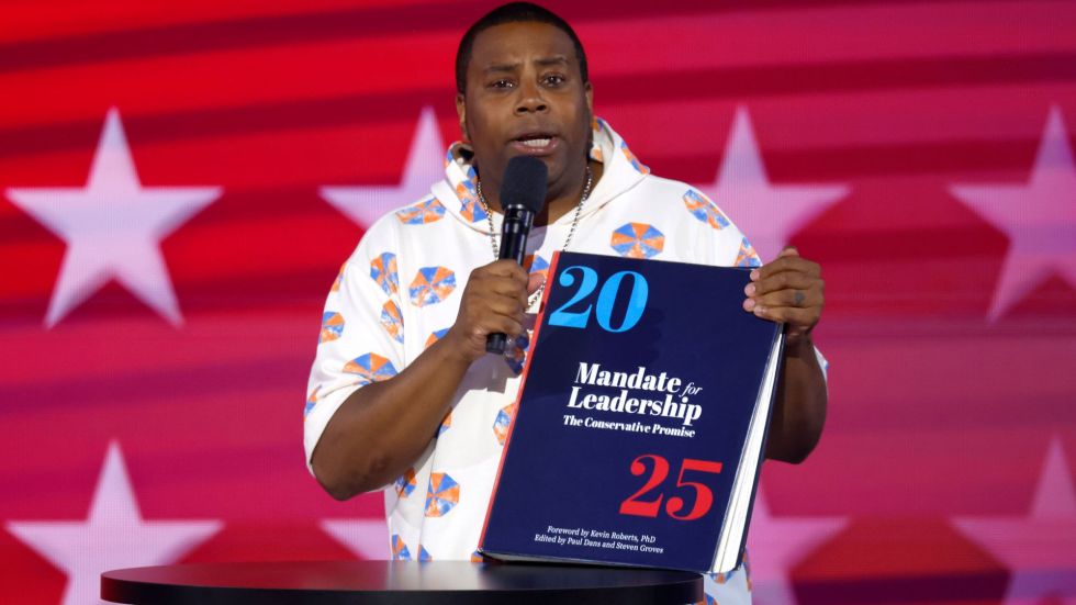 Comedian Kenan Thompson took to the stage at the DNC to go through the main points of Project 2025, including its proposals on abortion.