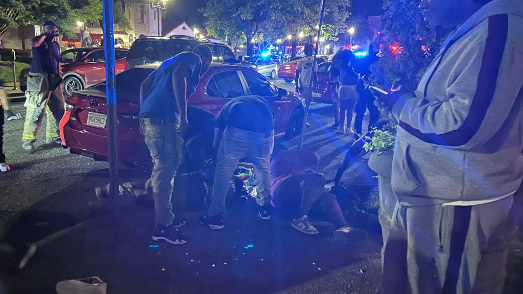 Search for suspects after 4 killed, 17 injured in Birmingham shooting