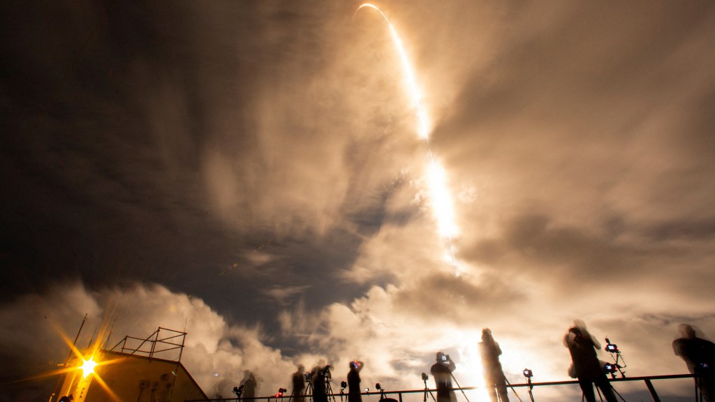 First commercial spacewalk set as SpaceX’s Polaris reaches new heights
