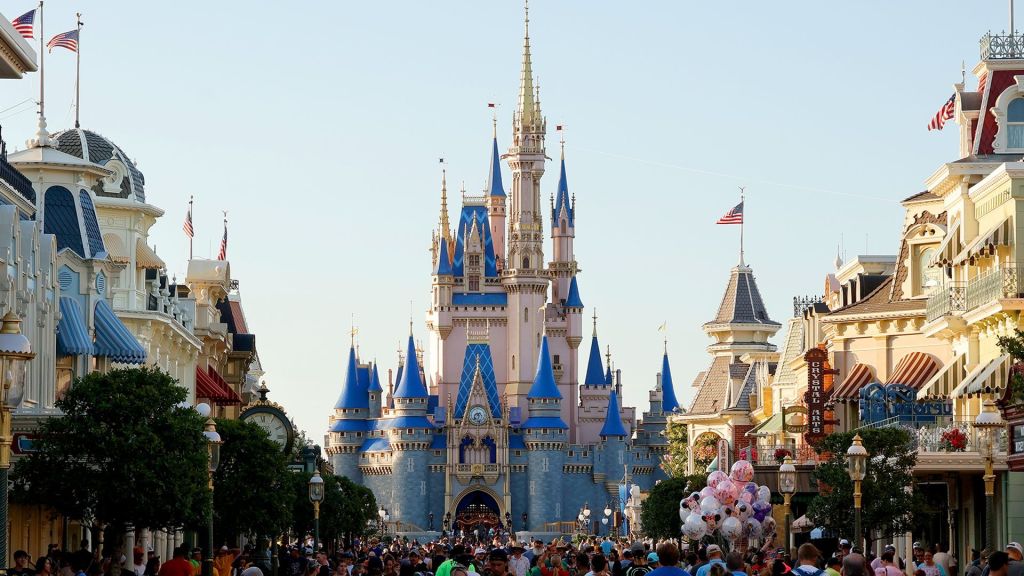 Fired Disney worker accused of hacking menus, claimed items as peanut-free