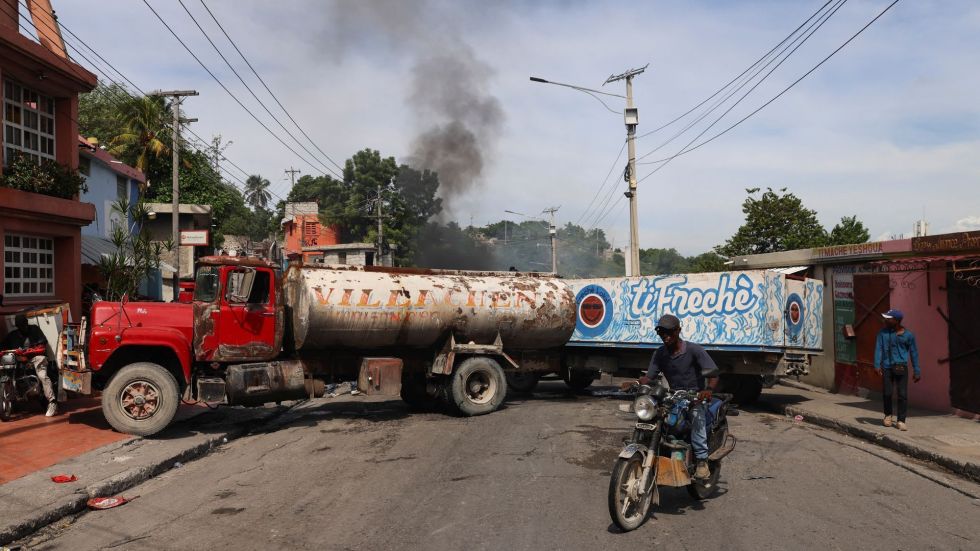 Haitian gangs reportedly struck two U.S. Embassy vehicles and a United Nations helicopter as gang violence escalates in Port-au-Prince.