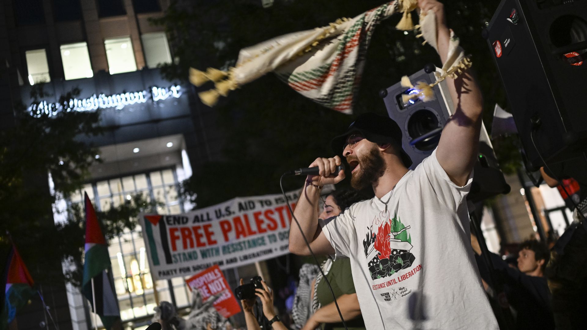 A man attempted to set himself on fire during a pro-Palestinian rally near the White House and sustained non-life-threatening injuries.