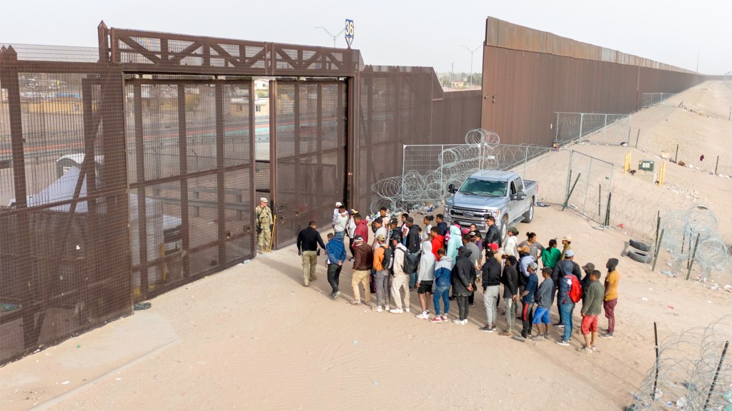 DHS official promotes illegal immigration, tips for border crossers on TikTok: Report