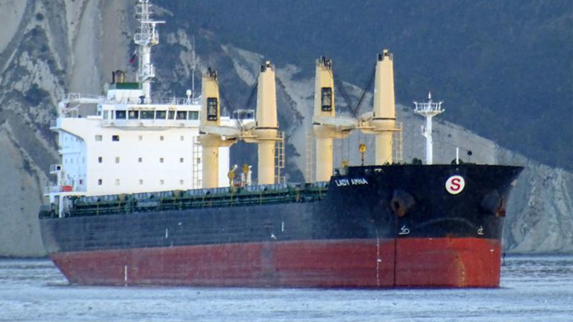 A Russian cargo ship carrying over 1,000 tons of ammonium nitrate remains stranded just off the coast of southeast England.