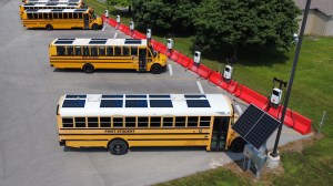 New York City is introducing solar-powered school buses that not only transport students but also store and supply energy to the local grid.