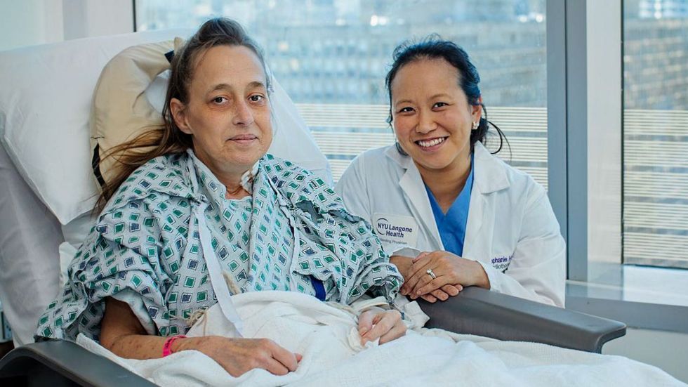 A group of surgeons in New York are the first in the world to complete a fully robotic double lung transplant.