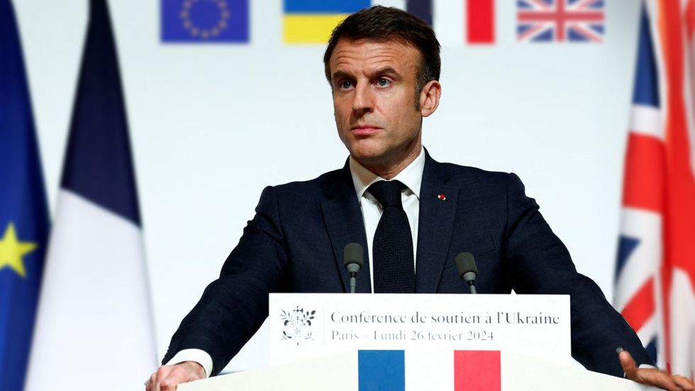 France and the United Kingdom are discussing the potential deployment of troops to Ukraine as part of a European coalition.