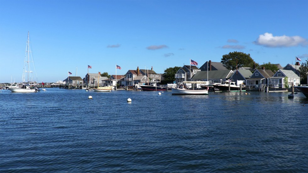 After debris from an offshore wind turbine failure washed ashore this summer, Nantucket residents are voicing opposition to another project.