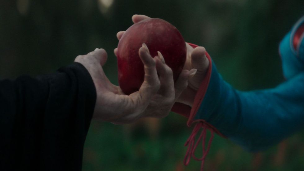 Disney’s live-action Snow White trailer sparks debate on casting, CGI, and representation. Will the March 2025 release meet expectations?