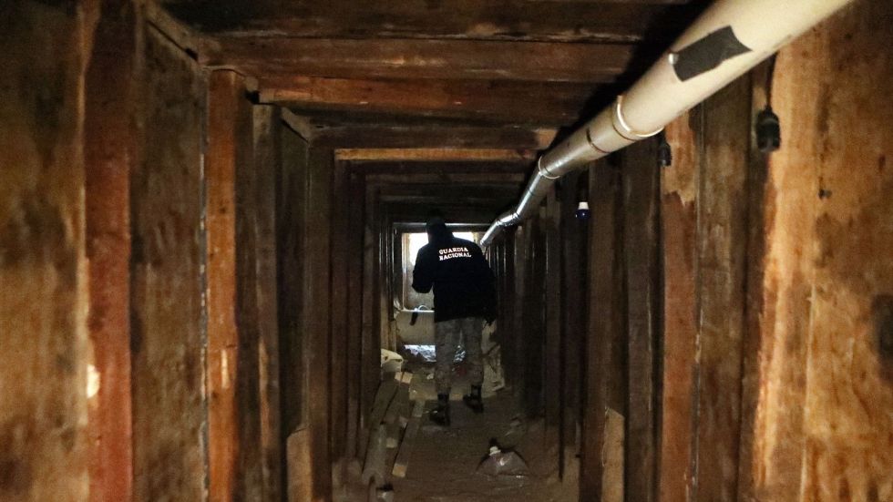 Mexican and U.S. officials plan to seal of an underground tunnel between El Paso, Texas and Mexico they say was used by human smugglers.