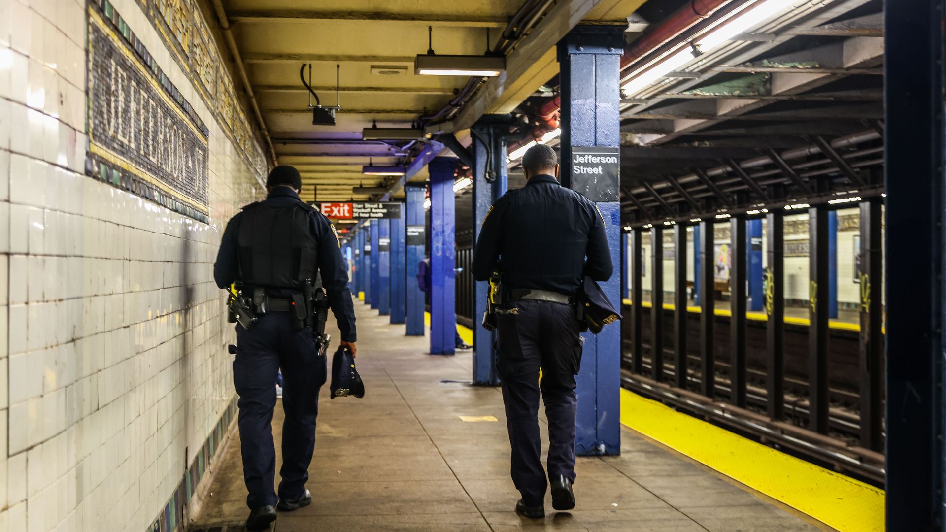 Gov. Hochul announces a M plan to put more police on NY subways to stop crime