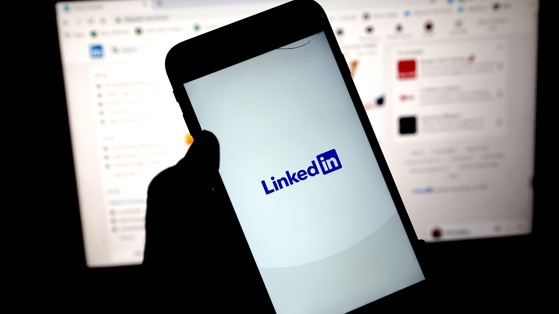 LinkedIn users accuse platform of AI data harvesting through private messages