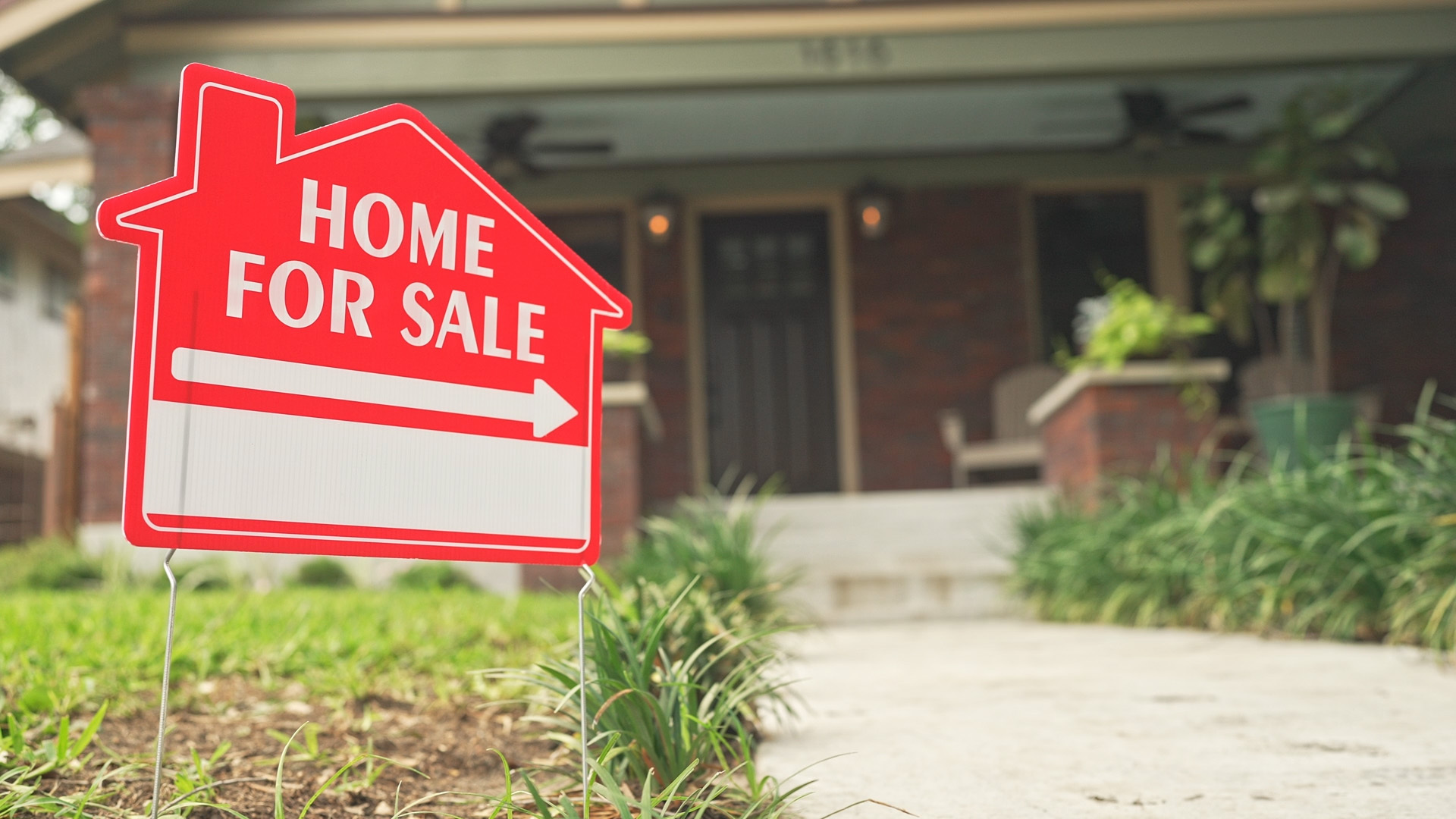 The latest home sales numbers painted a discouraging picture for the real estate industry as sales fell to the lowest level since 1995.