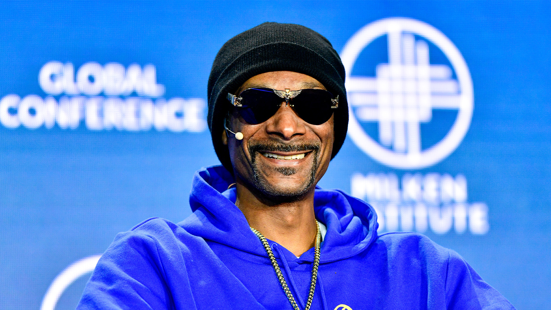 Snoop Dogg and Nelly face backlash for performing at inauguration events but both artists defend their decisions.