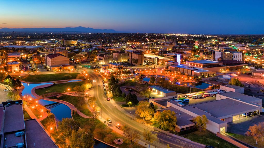 Pueblo city council member wants to ban lying or sitting on shared walkways