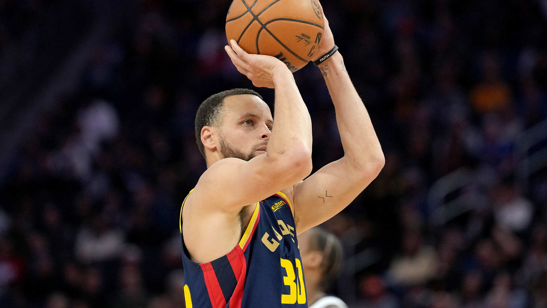 NBA star Steph Curry became the first player to reach 4,000 three point shots made in a win over the Sacramento Kings on Thursday.